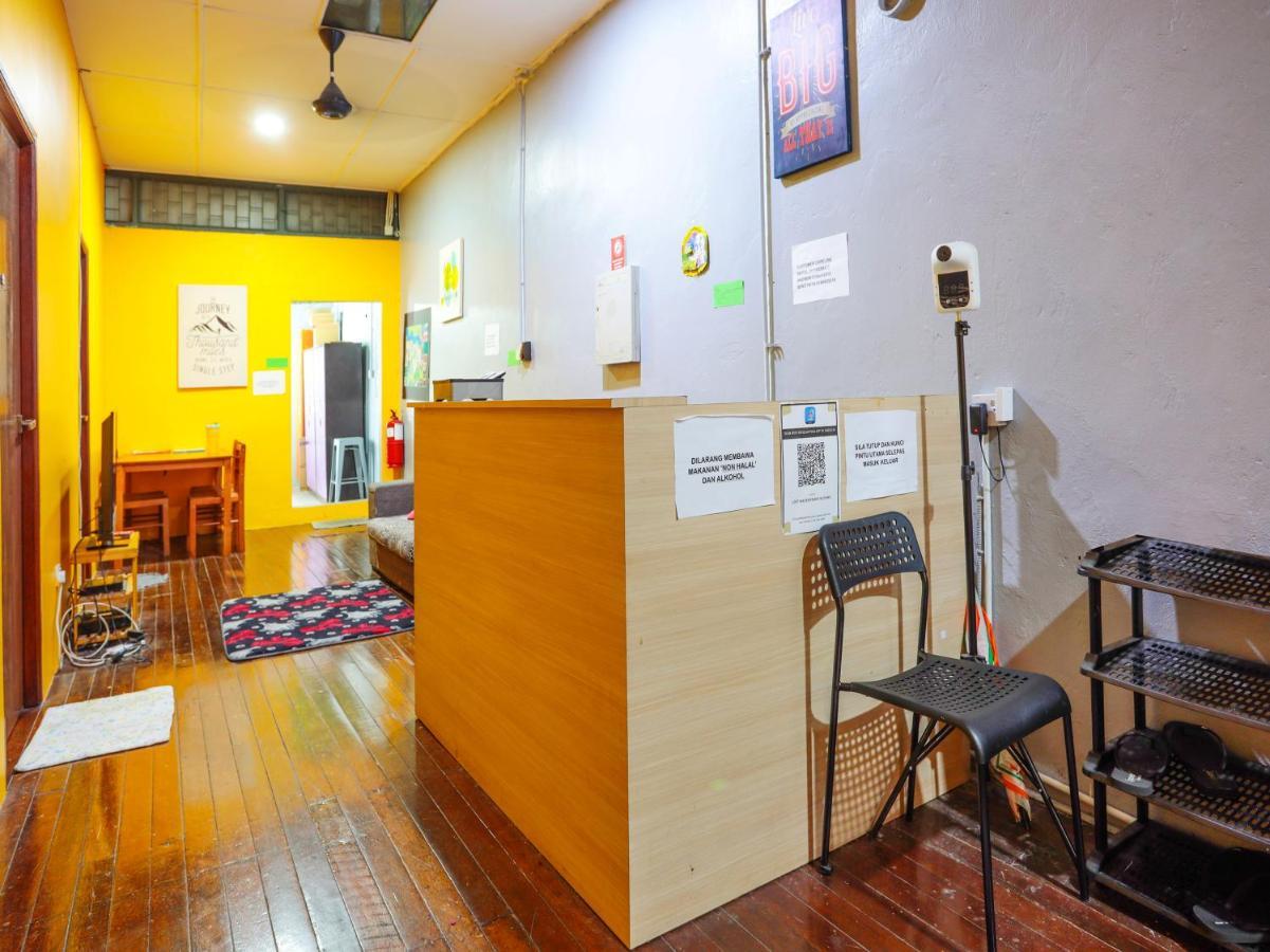 מלון קוצ'ינג Spot On 90610 Loft Waterfront מראה חיצוני תמונה