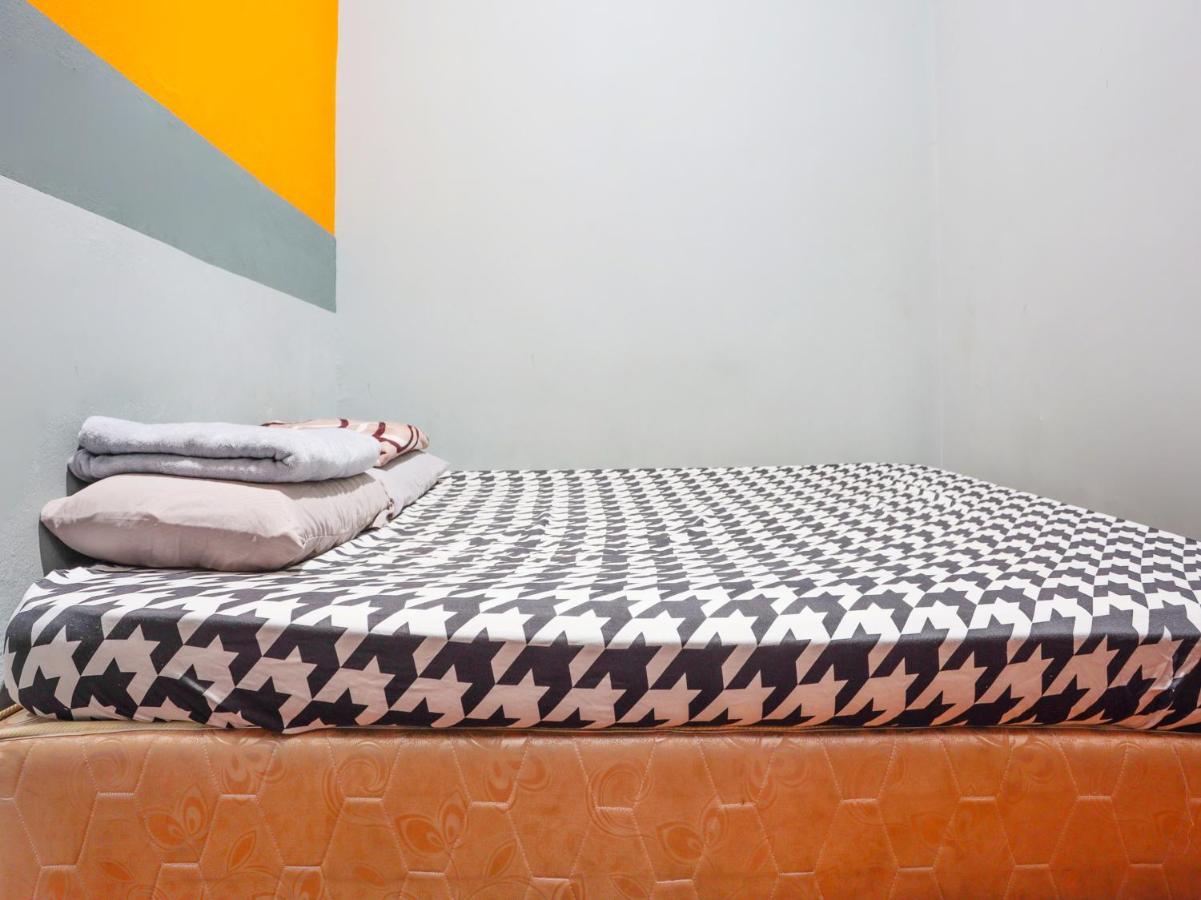 מלון קוצ'ינג Spot On 90610 Loft Waterfront מראה חיצוני תמונה